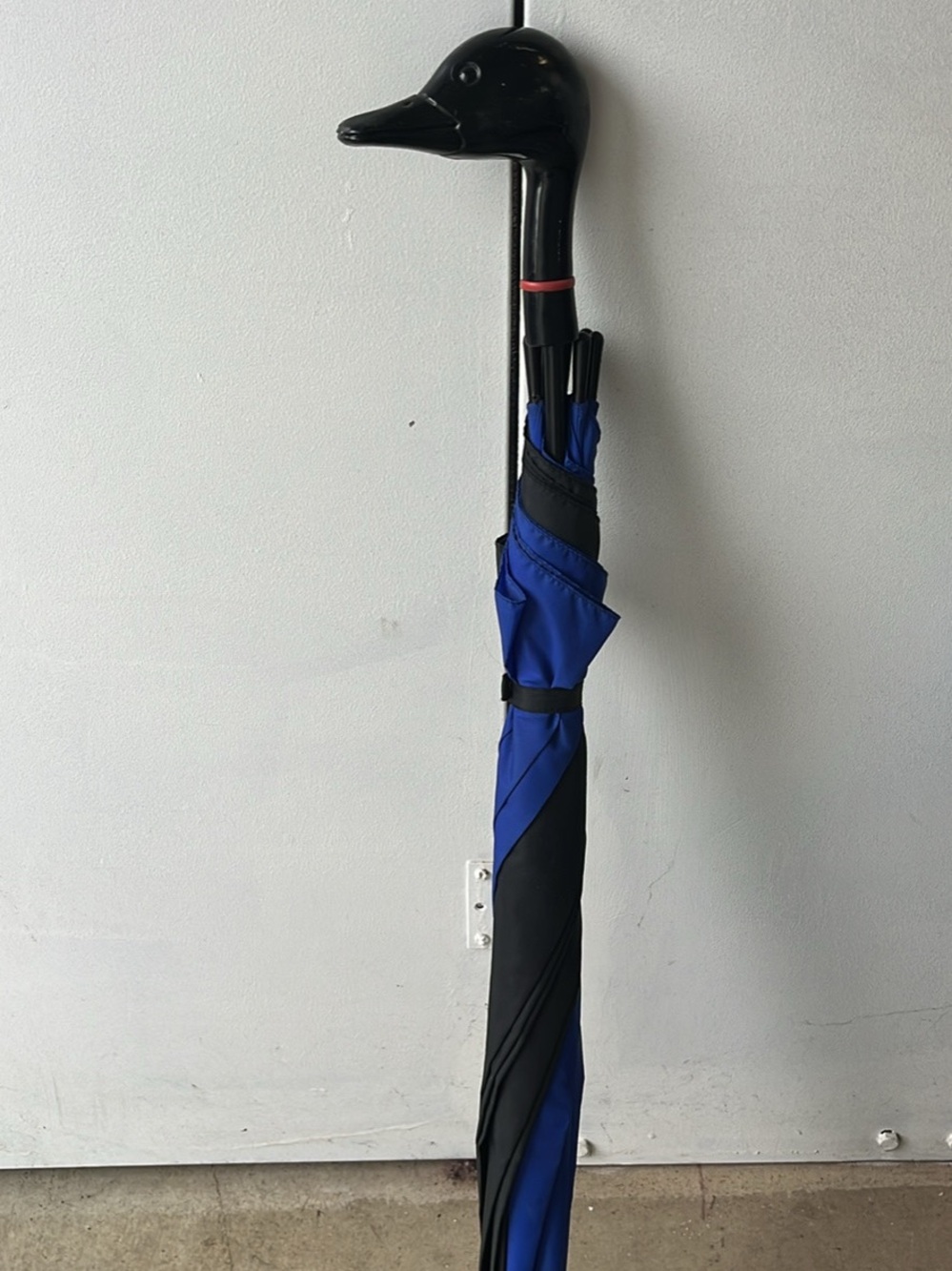Classic Men's Black and Blue Walking Umbrella